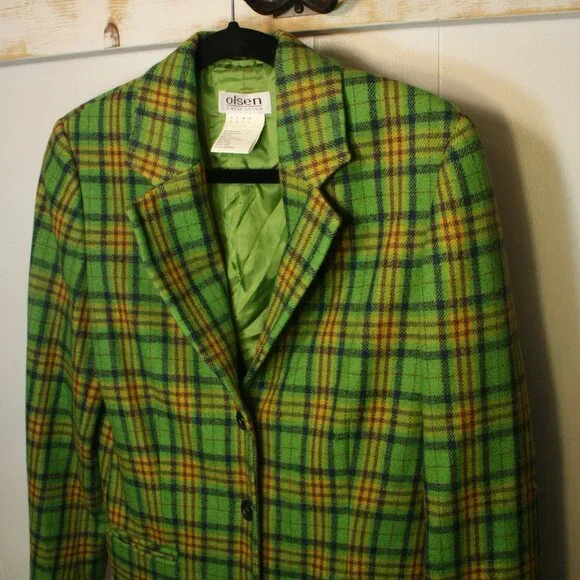 Trendy Green Checker Blazer - Picture 6 of 6